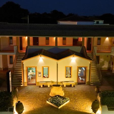 Hotel Le Sabbie กาลาเซตตา ภายนอก รูปภาพ